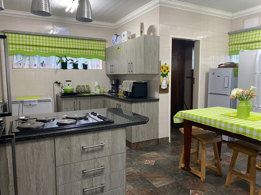 4 Bedroom Property for Sale in Flamingo Park Free State